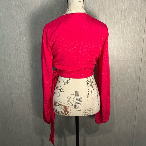 NWOT Elegant Pink Wrap Blouse Size Small - Picture 6 of 16